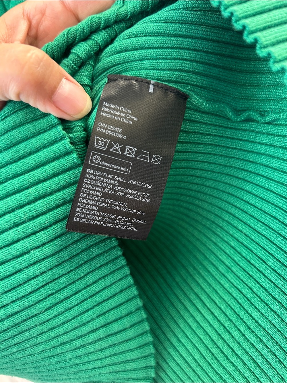 H&M Emerald Green Ribbed V-Neck Cardigan - Picture 2 of 4